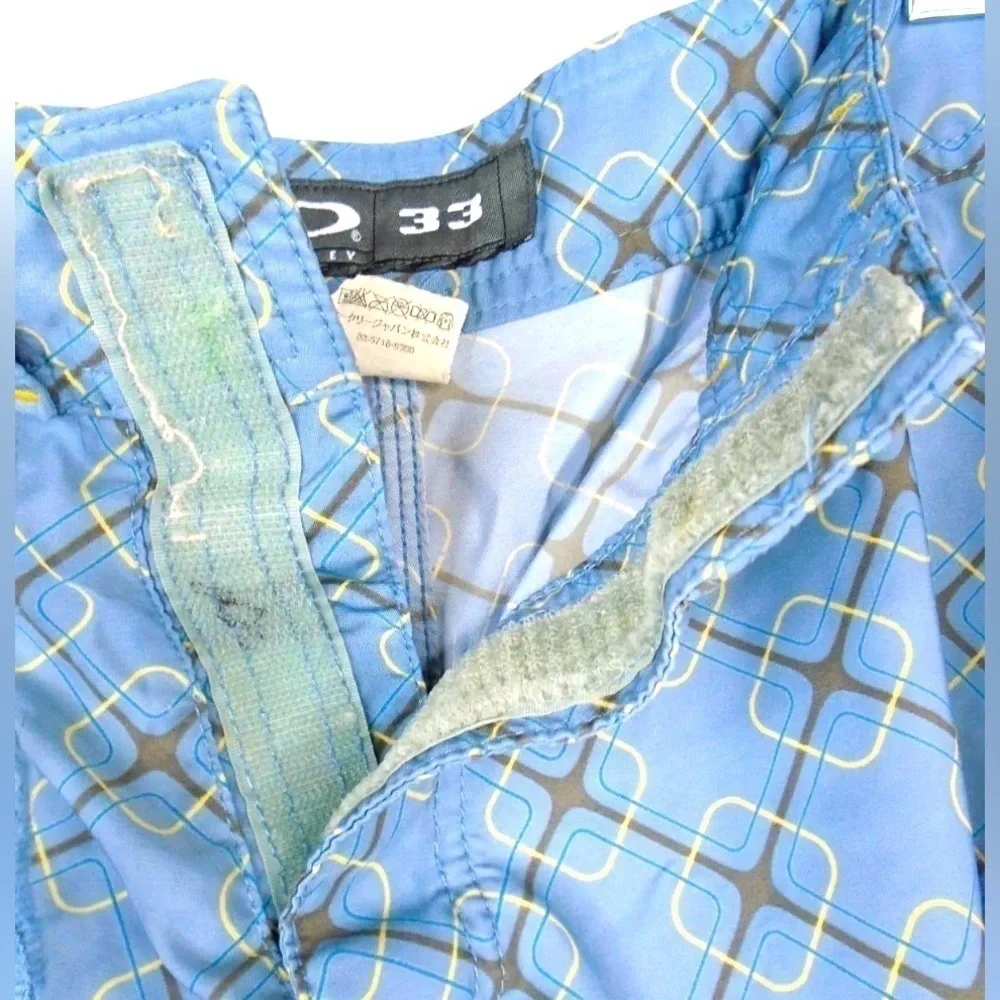Oakley Board Shorts Swimwear Swim Trunks Blue Pockets Men’s Large 33 Waist